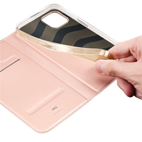 DUX DUCIS Skin Pro Series Stand Case voor iPhone 15, Kaarthouder van PU-leer - Roze